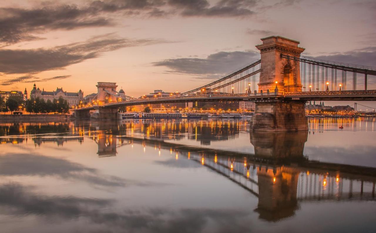 Danube Elegance Apartment Budapest Exteriör bild